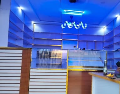 Interior of Horlar-Tech phone store